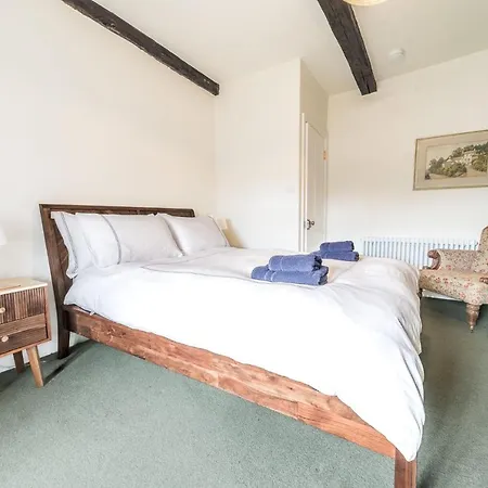 Holiday home Thwaite *